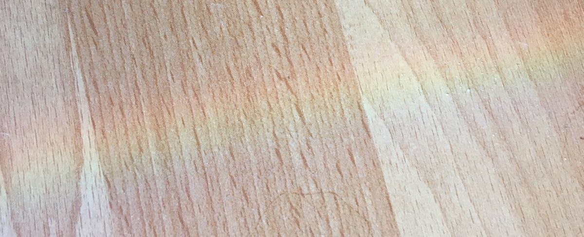 Regenbogen auf dem Fußboden